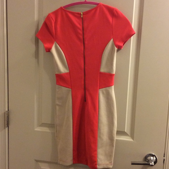 Fly fitted color block dress! - Picture 2 of 3