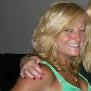 Meet your Posher, Leslie