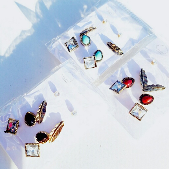 crystal feather mix studs set - Picture 2 of 2