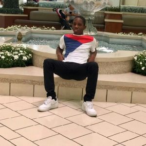 Meet your Posher, Domain