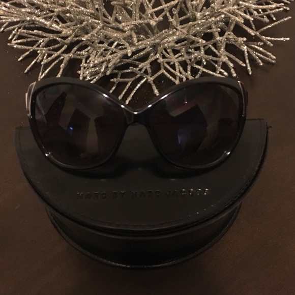 Marc by Marc Jacobs tortoise shell shades