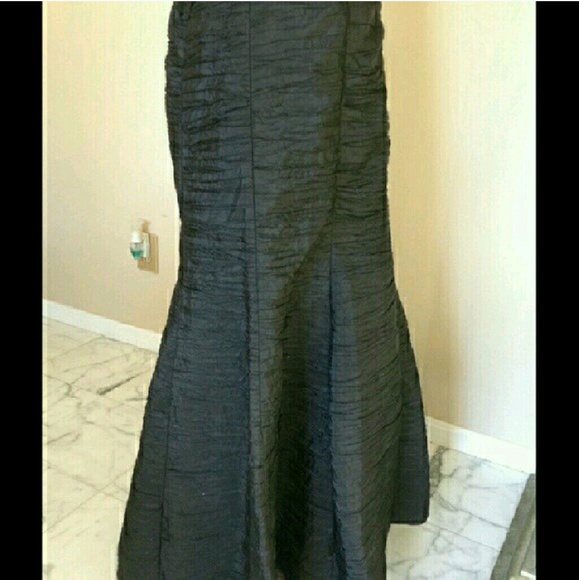 Black fitted formal skirt
