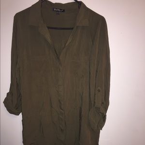 Woman's Olive Green Long Sleeve