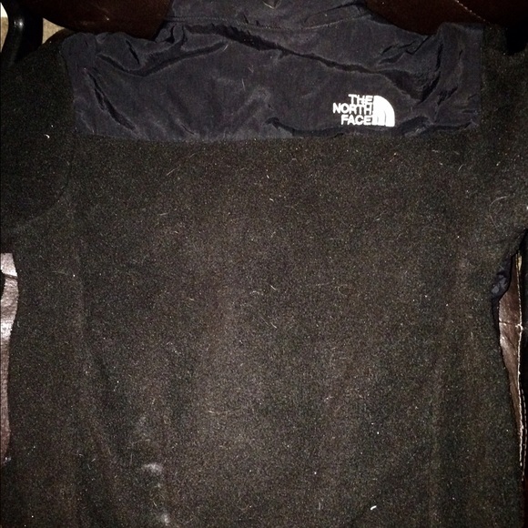 🎈🎈🎈The North Face black fleece zip up🎈🎈🎈 - Picture 3 of 4