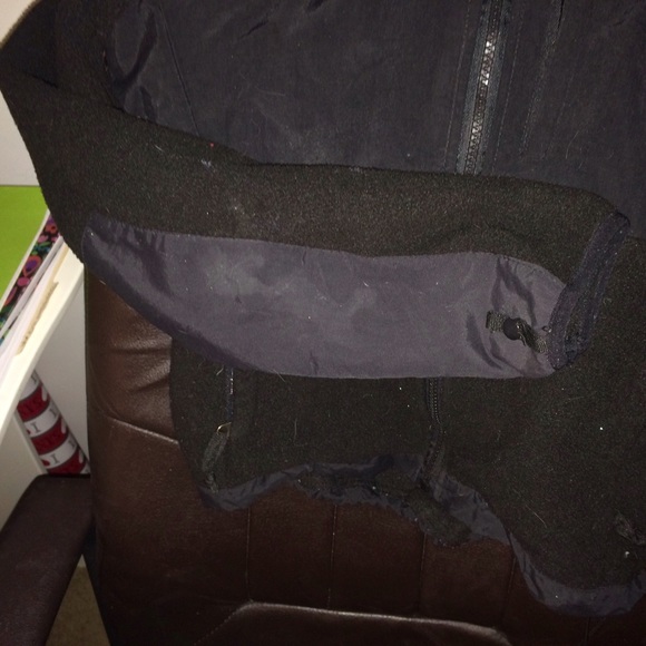 🎈🎈🎈The North Face black fleece zip up🎈🎈🎈 - Picture 4 of 4