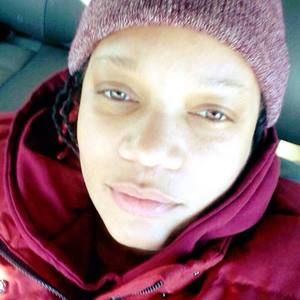 Meet your Posher, Shelly