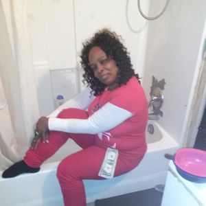 Meet your Posher, Lena