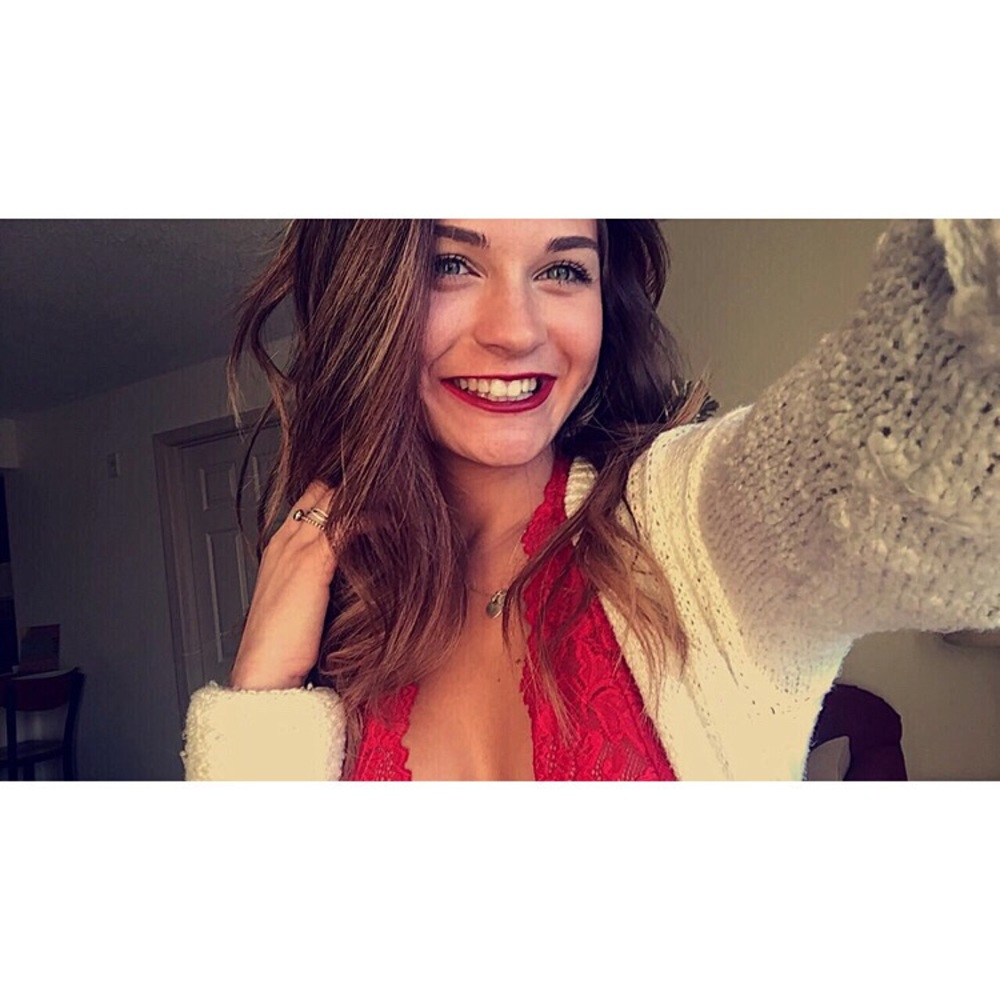 Meet your Posher, Marissa