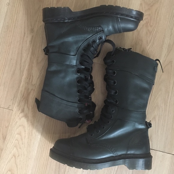 Dr. Martens Triumph 1914 W Boots Floral 7