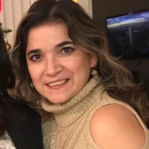 Meet your Posher, Lorena