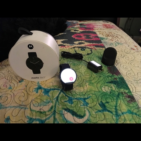 Moto 360 Smart Watch