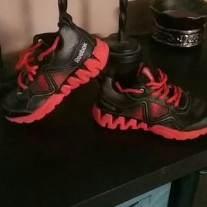 Reebok Athletix Sneakers