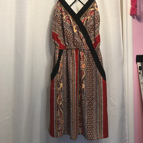 Patterned flowy Dress - Picture 1 of 3