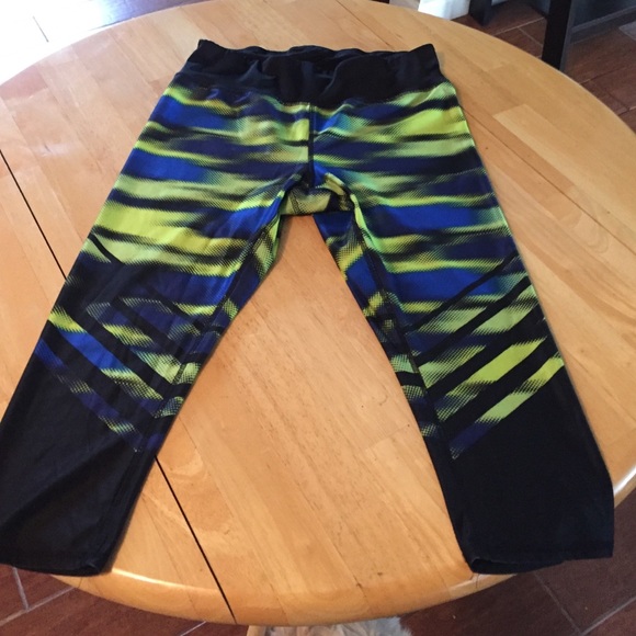 Pattern gym leggings