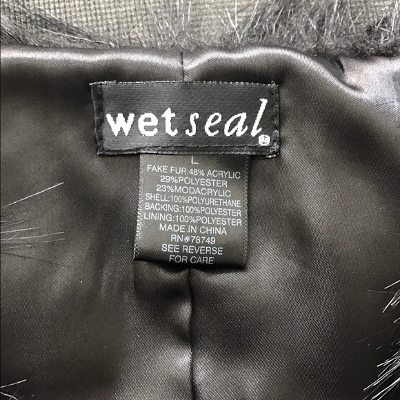 Faux Fur Vest - Picture 3 of 3