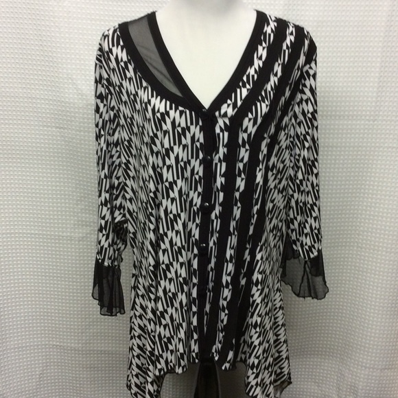 RUSSELL KEMP NY Black/White Print Top Plus Size 2X