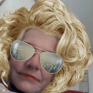 Meet your Posher, Sheryl dian