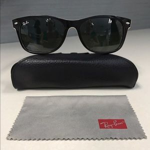 "New Wayfarer" Ray-ban Sunglasses