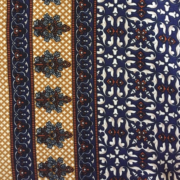 Francesca's Blouse - Picture 2 of 3