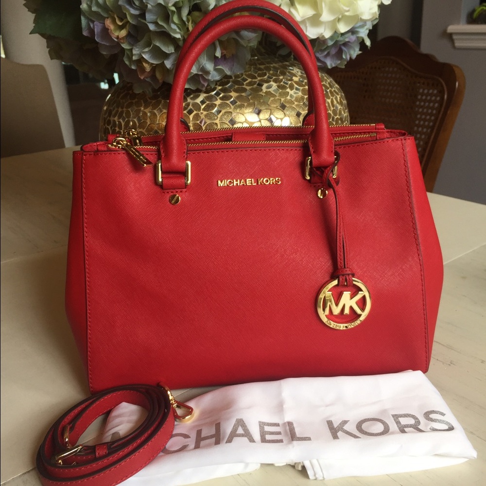 RARE NEW Michael Kors Sutton Chili Red medium