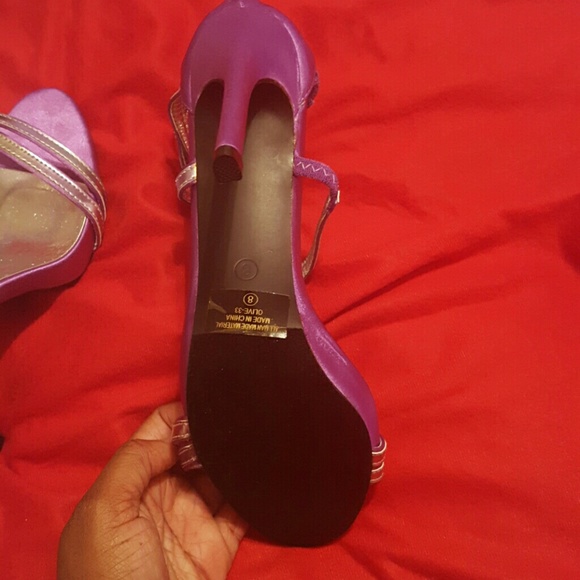 Shoes - Picture 4 of 4