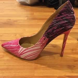 Hot Pink Graphic Pumps