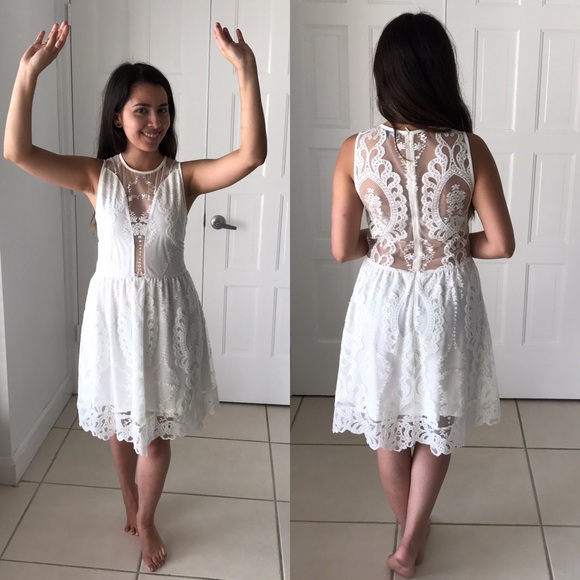 ๐SOLD๐For Love or Lemons Lulu lace dress. - Picture 4 of 4