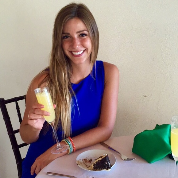 Meet your Posher, Kaycee! 💜 - Picture 7 of 7