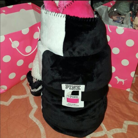 Vs Sherpa blanket