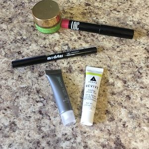 Travel size makeup bundle