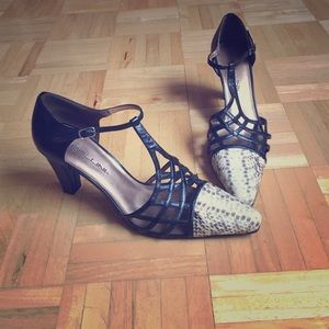 Women's size 10 Bellini heels