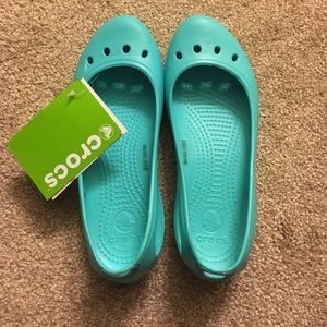 BNWT Crocs teal flats size 6
