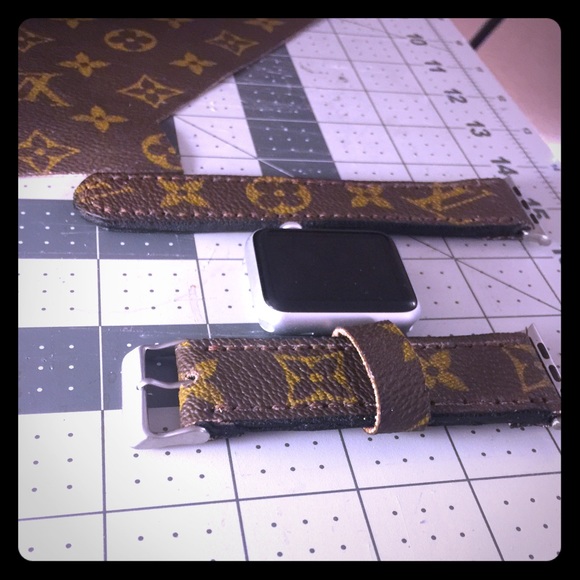 Louis Vuitton Apple 🍎 Watch ⌚️ Band 42mm