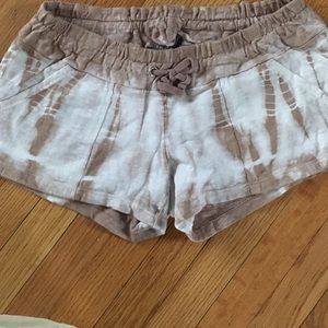 Maternity shorts