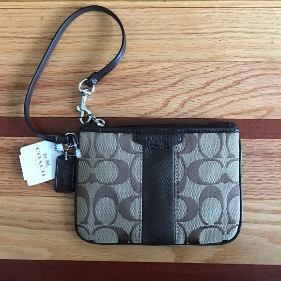 Coach Wristlet NWT!! Authentic