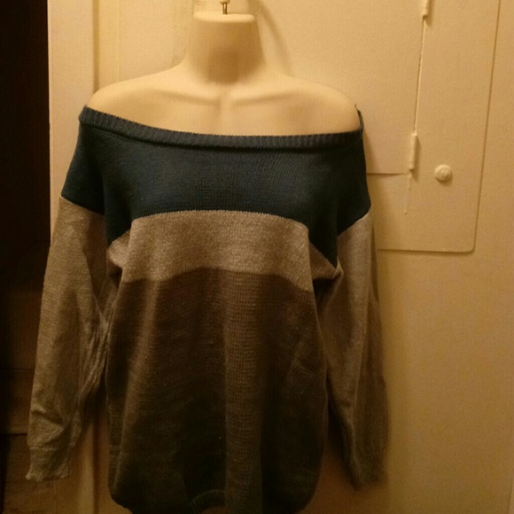 Pullover sweater - Picture 3 of 3