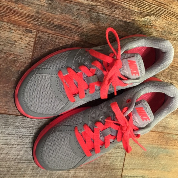 Nike Shoes - Pink Nike Relentless 2