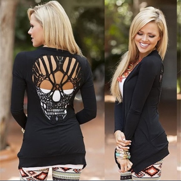 SALE ✨Skull Cardigan ✨ - Picture 2 of 3