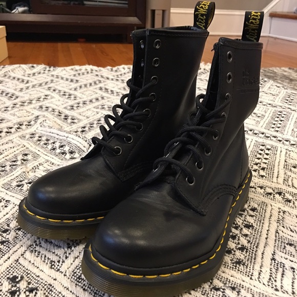 Dr. Martens 8-eye 1460's boots, size 7.