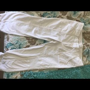 White jegging crops