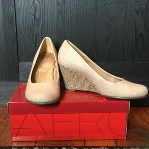 Tan Linen Espadrille Wedges Sz 8.5