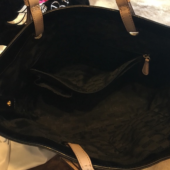 Sold Large Michael kor handbags $100 EACH - Picture 2 of 4