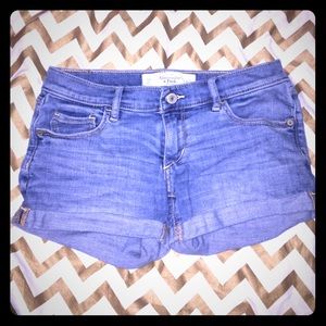 Abercrombie Super Stretch midi shorts!