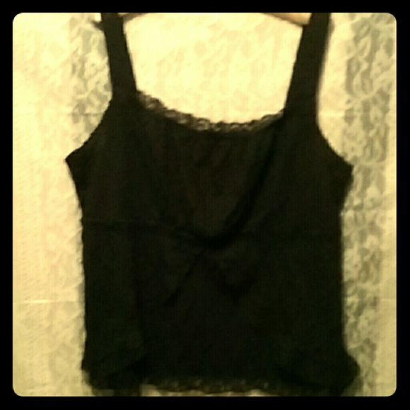 Black lace camisal