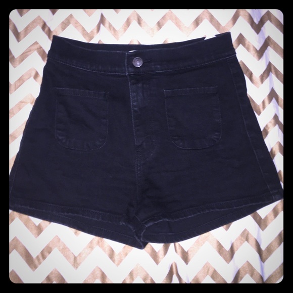 Abercrombie Dark wash high rise shorts!