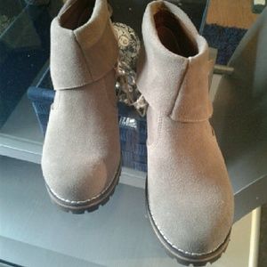 American Eagle boots