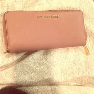Michael Kors dusty rose wallet