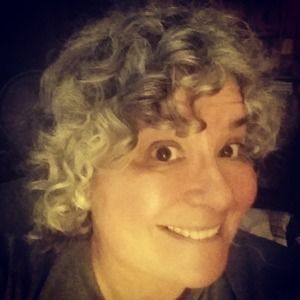 Meet your Posher, Elizabeth