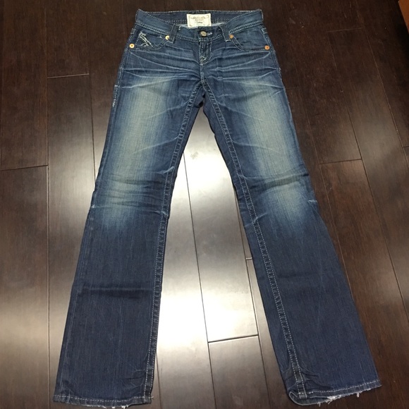 Big Star women's jeans size 28L. BRAND NEW