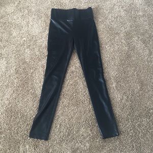 Black faux leather pants/leggings